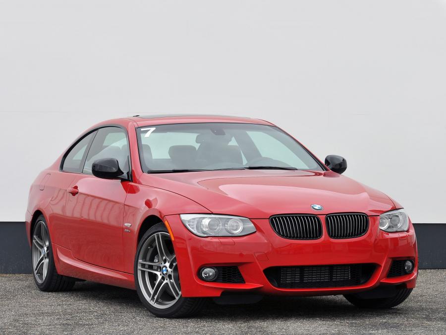  BMW 335is Coupe 2010 года  (US) (фото 9 из 16)